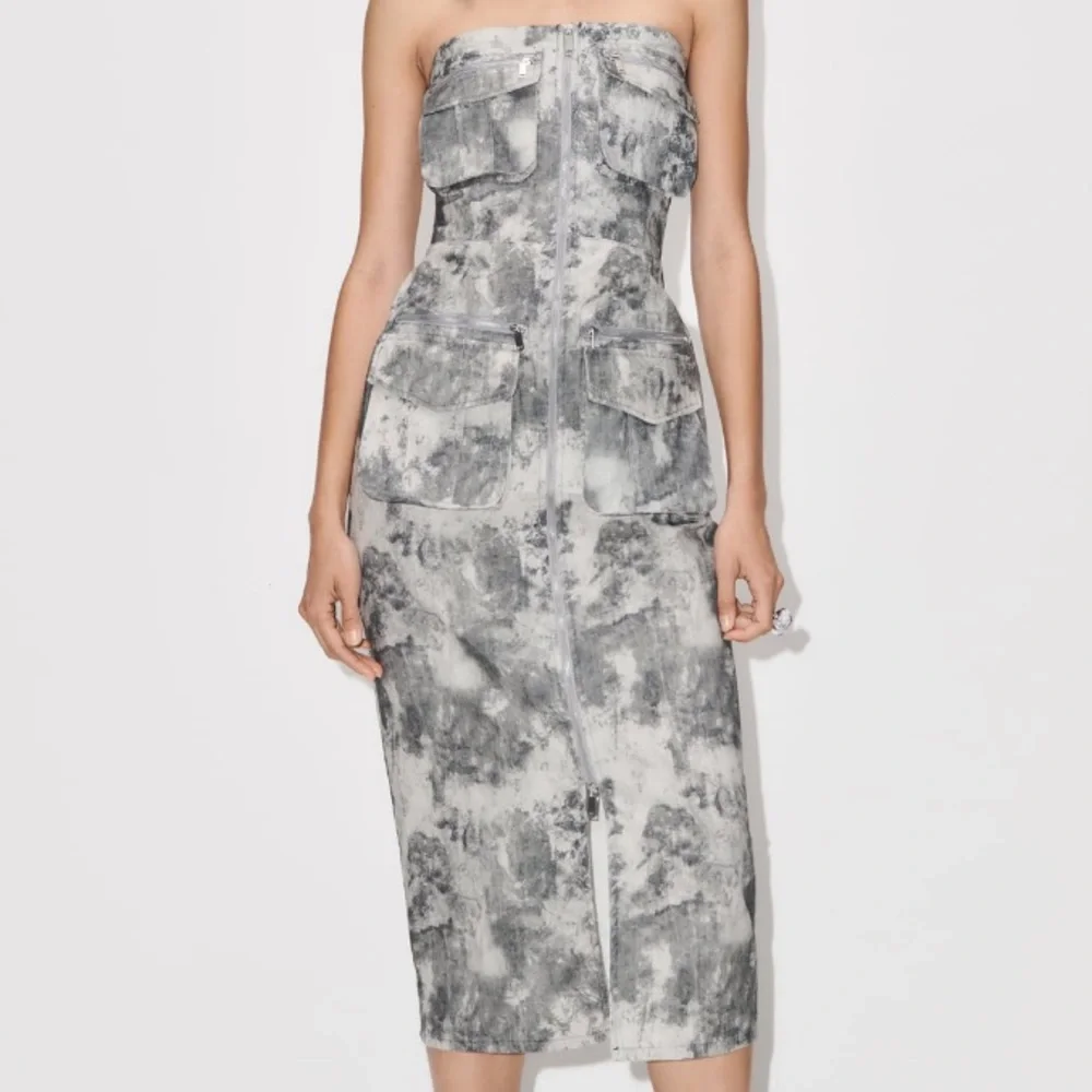 NEW! Zara Printed Cargo Dress with pockets - Picture 3 of 15